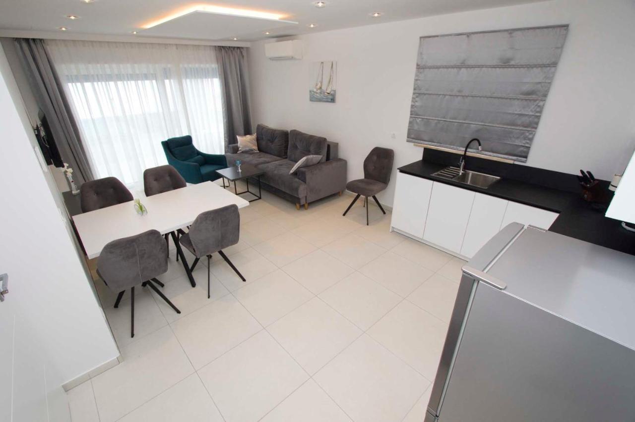Villa Blue Makarska Eksteriør billede